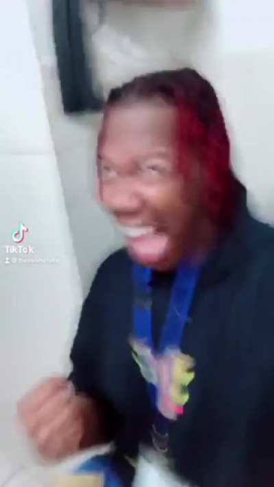 Guys this is my 2nd TikTok ever ? let me know if I’m funny or not and I’ll delete the app lmao