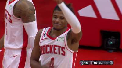 [Highlight] Jalen Green tries to close the Sixers out with the lob but throws a bad one