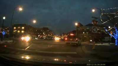 Why do so many people think that they need to stop in the middle of the roundabout to let others go in front of them?