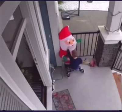 I was going to post to r/kidsarefuckingevil but they don’t allow videos. That wind up is priceless though