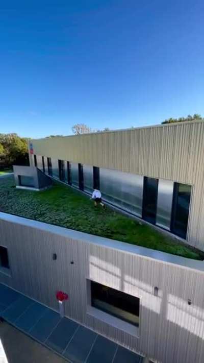 Huge Rooftop Gap