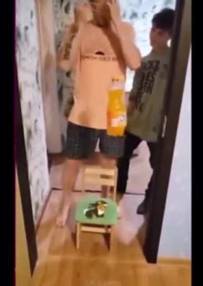 The way he kept going even after hitting the door frame ?????