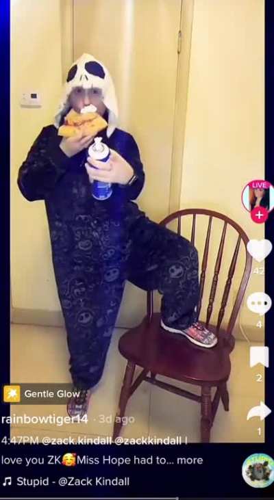 Ready whip on pizza
