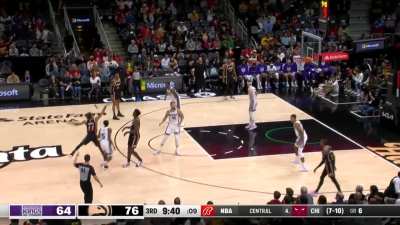 [Highlight] Trae Young gets the rare 5 point play