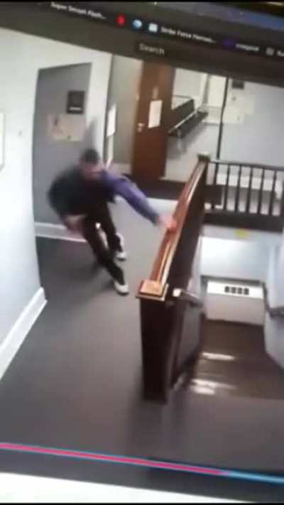 Court room Chaos