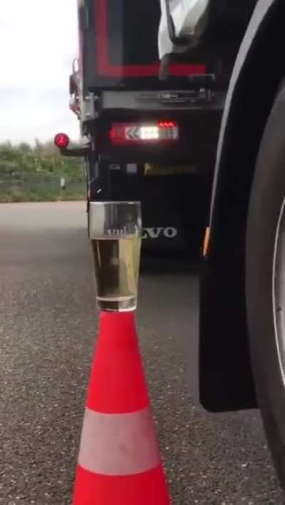 Truck driver shows incredible skill by making some tea