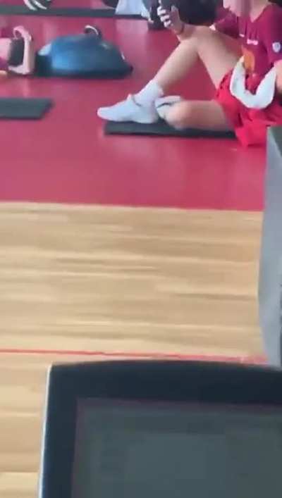 Yeah Yeah I was working out, check all this sweat.