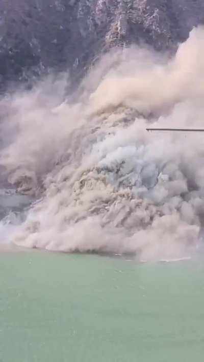 Shuangjiangkou, Sichuan Province, China bridge collapse 11/11/2025