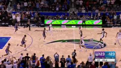 [Highlight] De'Aaron Fox drills the game winner from the logo in OT, Alternate Broadcast with Kings commentary.