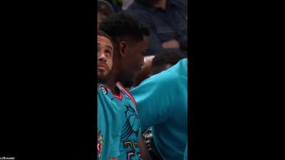 [Highlight] DeAndre Ayton in disbelief at Jokic's stamina: "How, big Jokic look? He can run bro"