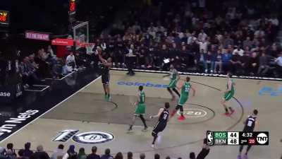 [Highlight] Ben Simmons splits the Celtics' porous transition defense with a dime to TJ Warren to give him 10 assists in 13 minutes in the first half