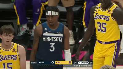 [Highlight] Scottie Pippen's son makes a nice play on the break by dropping it off to Thomas Bryant for the finish