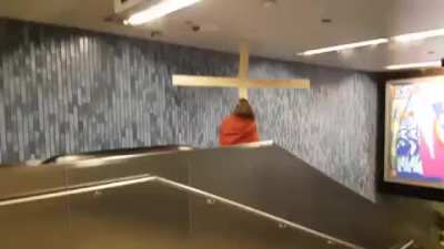 I’ve been laughing at this video for 4 years now, thought I might finally share it with the world