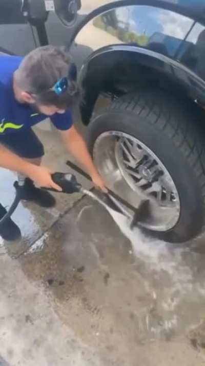 How.. Whaa... But why?? ?‍♂️