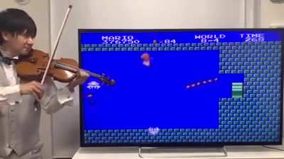This violinist plays the game so accurately!!