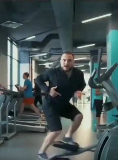 When your friend goes to the gym for the first time