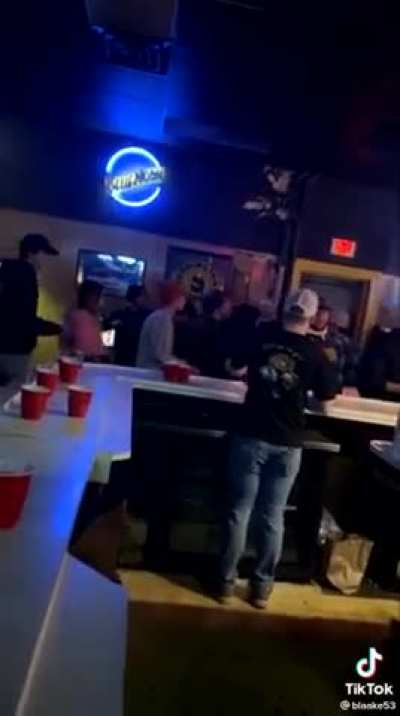 Cop busts entire pub of under 21 drinkers