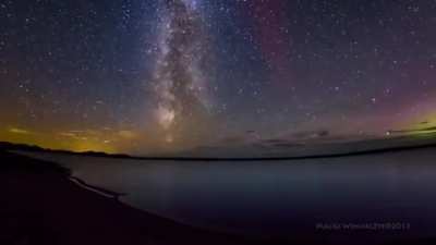?Aurora joins the Milky Way