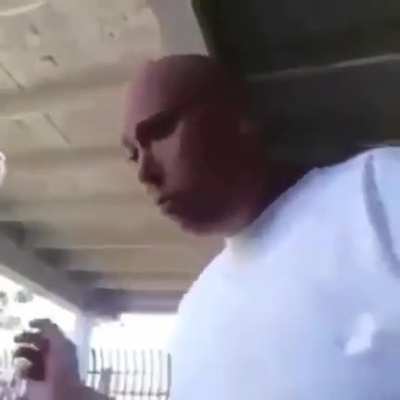 Dude tries to bong rip a Carolina Reaper