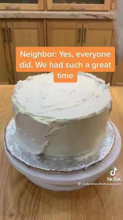 The comments on this TikTok are divided on who the asshole is in this situation. Thoughts?