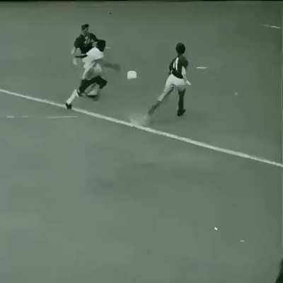 Lev "The black Cat" Yashin is still considered to be the greatest Goalkeeper of all time ?