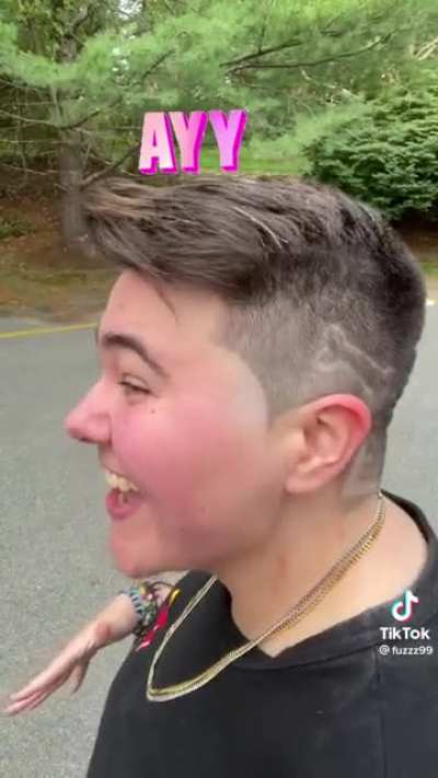 SPOOKY SPOOKY HAIRCUT ???