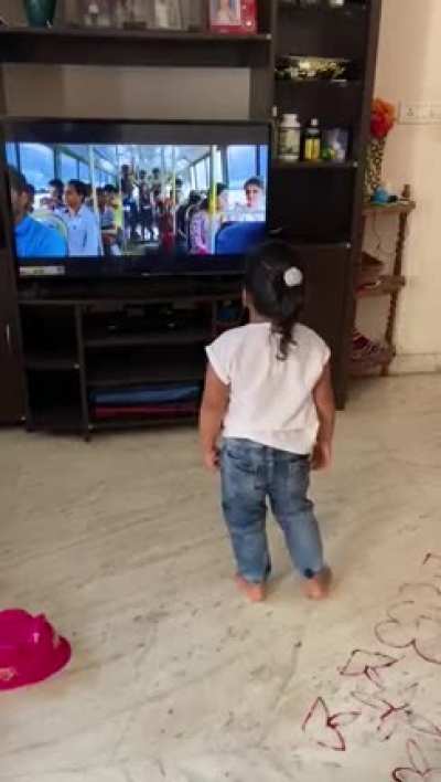 Dance away lil kid, dance away