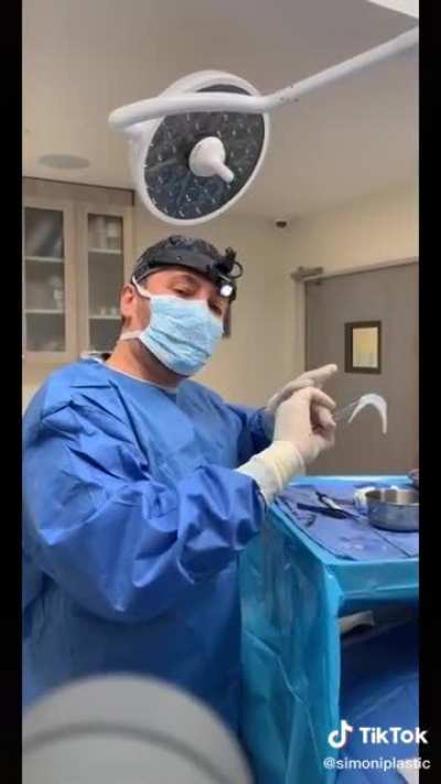 Chin implant