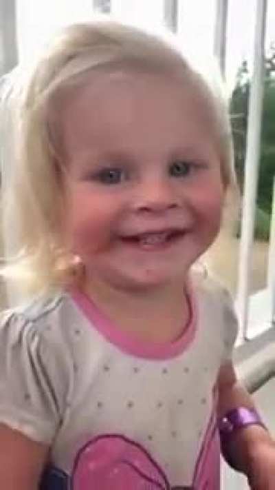 Toddler innocently mispronounces the word "perfect" as the f-bomb ?