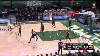 [Highlight] Bryn Forbes stays on fire with a heat check 3