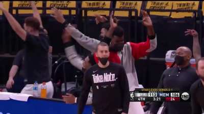 [Highlight] Draymond: "This is big for Mike Conley, by the way. They chose Ja over him after 12 years." Chuck: "I actually think that was a good decision." Draymond: "I don't disagree that it was a good decision for Memphis. But Mike's still pissed off ab