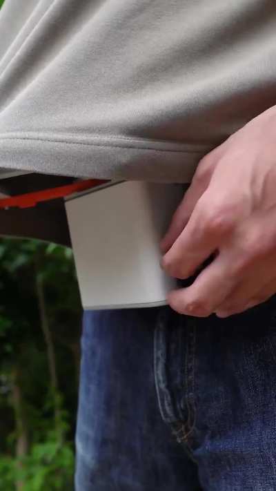 A device that waves shirts to create a cooling breeze - ?KAZUYA SHIBATA