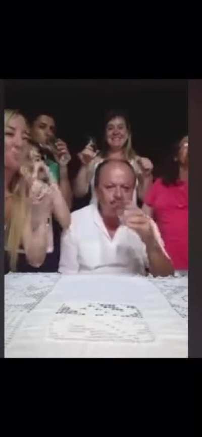 noo grandpa ?