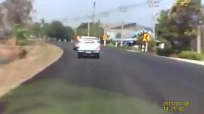 I'm going to tailgate this guy, WCGW?