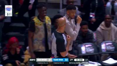 [Highlight] Giannis: "You're out here reffing like Marc Davis and shit"