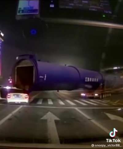 ? holy pilot car fail