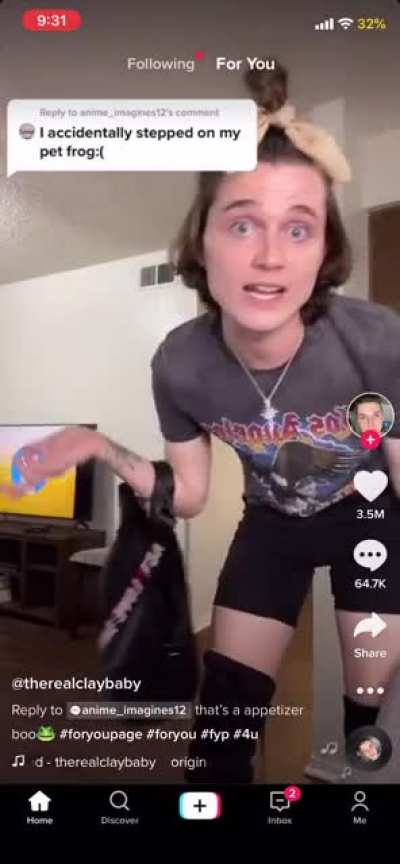 I downloaded tiktok to have something to browse. I regret it...
