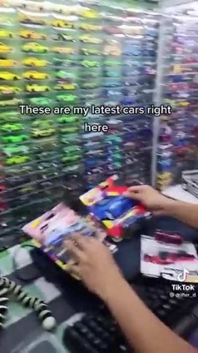 That laugh tho... ?