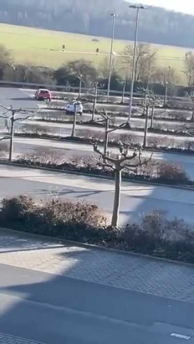 Slow-speed scooter chase in Germany. Annoying until the last second.