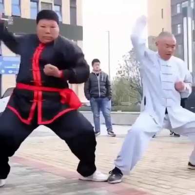 Some physical cringe for the guys :)