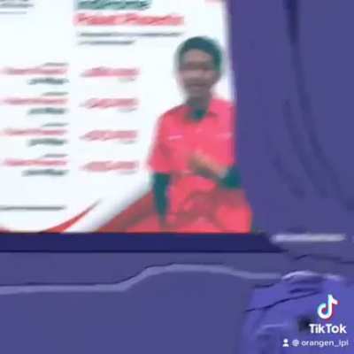 Just posted that on TikTok and got an instant „strike“ due to „sale of weapons or illegal goods“ WTF ? Btw its not mine its by a guy called „nandaaksara“
