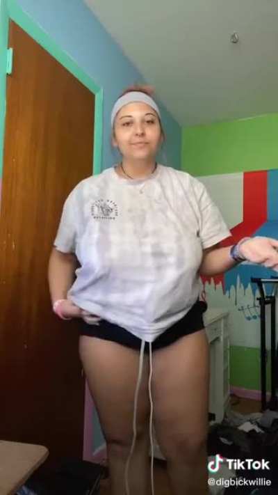She can smuggle a whole picnic under there
