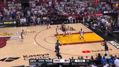 [Highlight] Jokic strips Bam leading to a KCP dagger 3