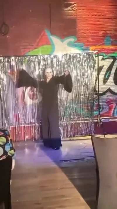 voldy got moves?
