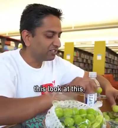3$ vs 70$ grapes