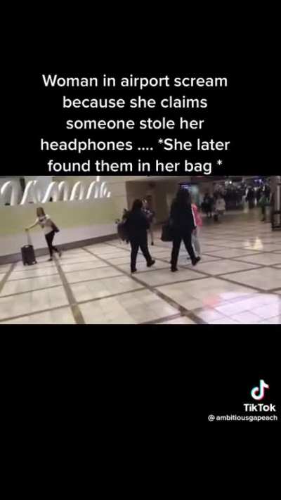 KAREN THOUGHT SOMEONE STOLE HER HEADPHONES