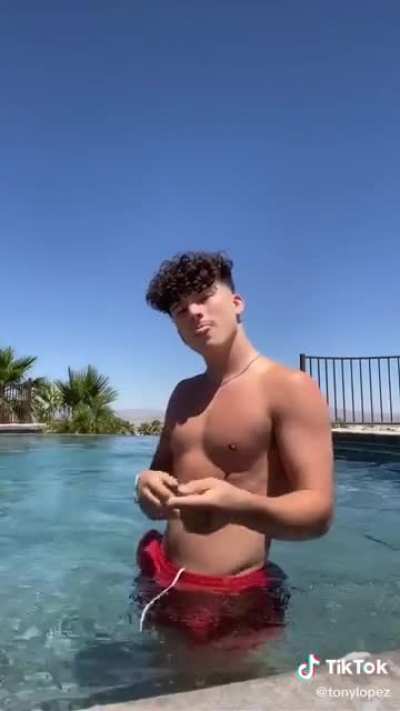 How is this supposed to be "sexy"