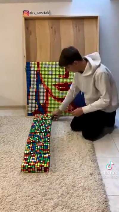 Creating an image out of Rubik's cube.
