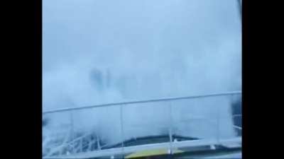 Monster wave impact