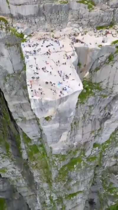 ? Norway Lysefjord Flour cliff pulpit stone